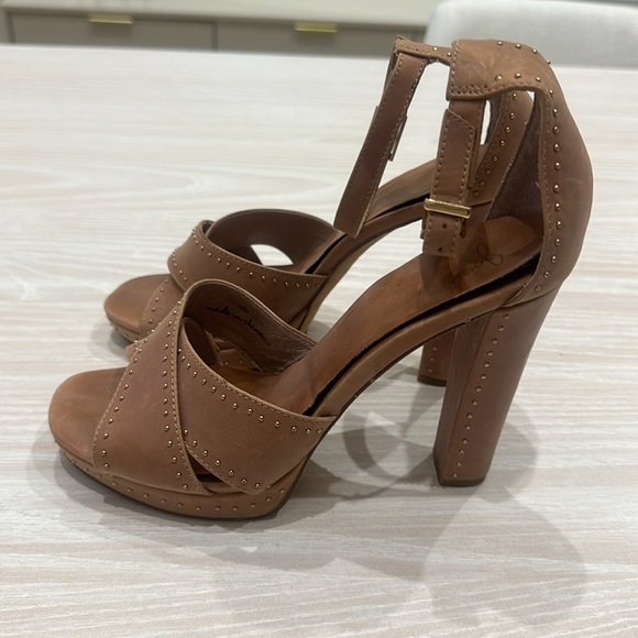 Joie Naara Ankle Strap Sandle - Picture 4 of 6